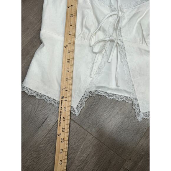 Kourt Women's Odette White Lace Trim Tie-Front Linen Blend Crop Top Size 6 NWOT - Picture 14 of 14
